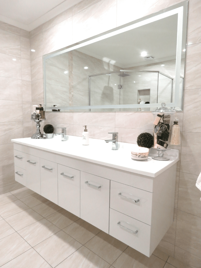 Ablaze Mirror | Bathroom Mirror | Bathroom Mirror Australia | mirror defogger | Frosted Mirror | BREN15